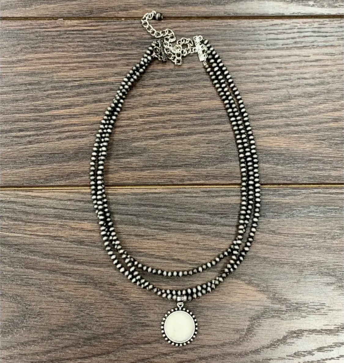 Western White Turquoise Necklace