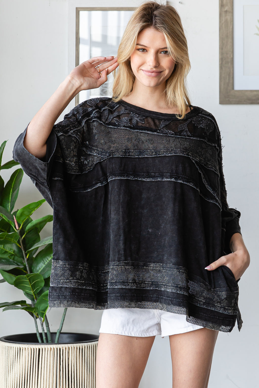 Washed Lace Contrast Boxy Loose Top
