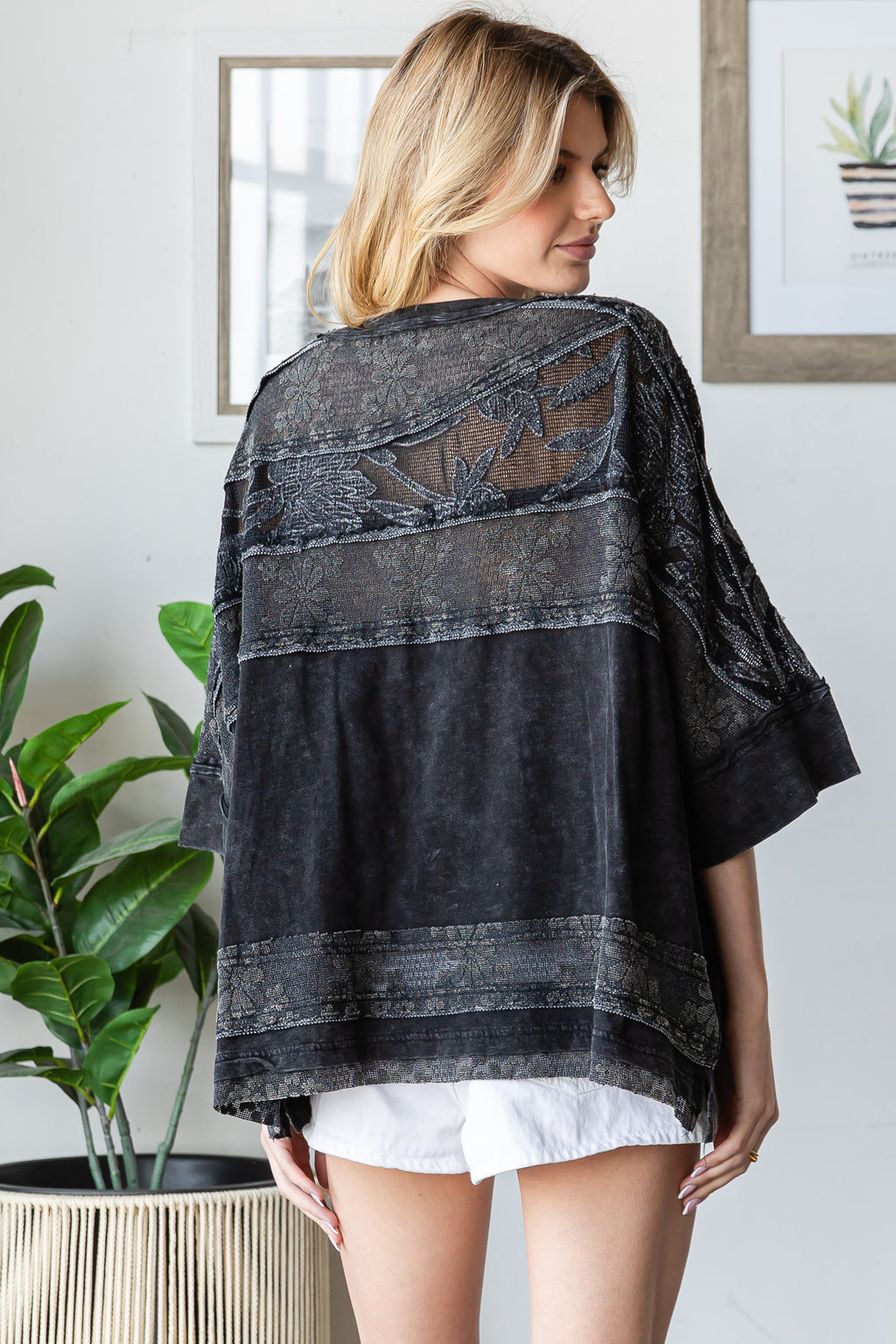 Washed Lace Contrast Boxy Loose Top