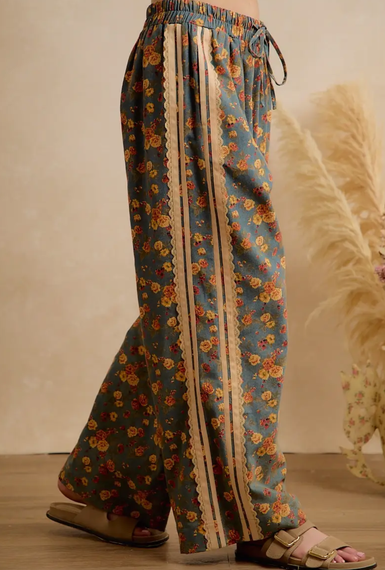 Washed Floral Denim Side Lace Trim Elastic Pants
