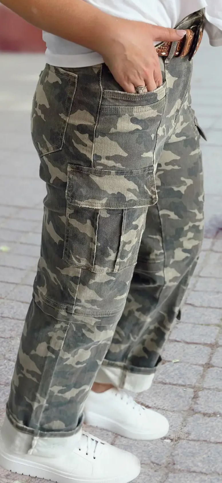 Camouflage Print Multi Pocketed Jeans