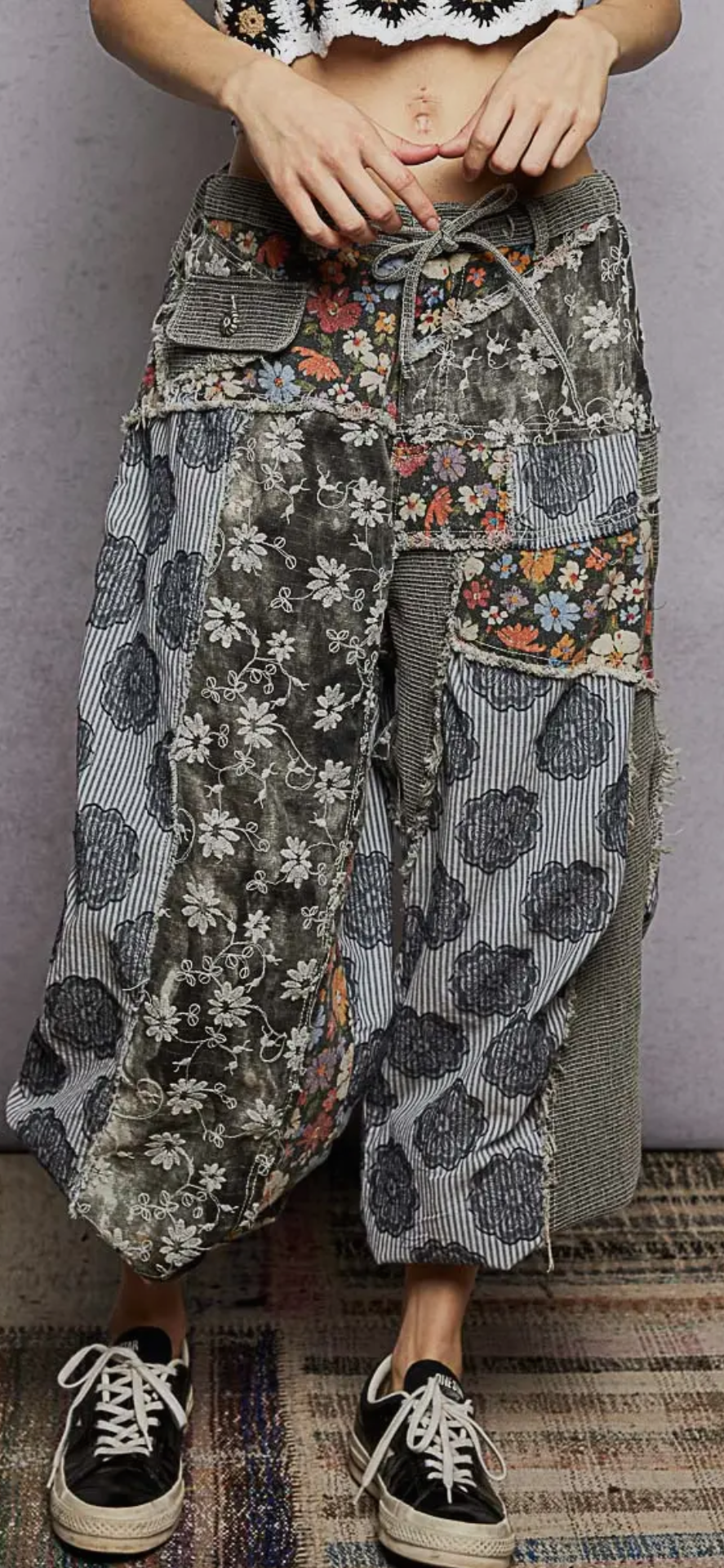 Jacquard Floral Twill Patch Waist Loop Jogger