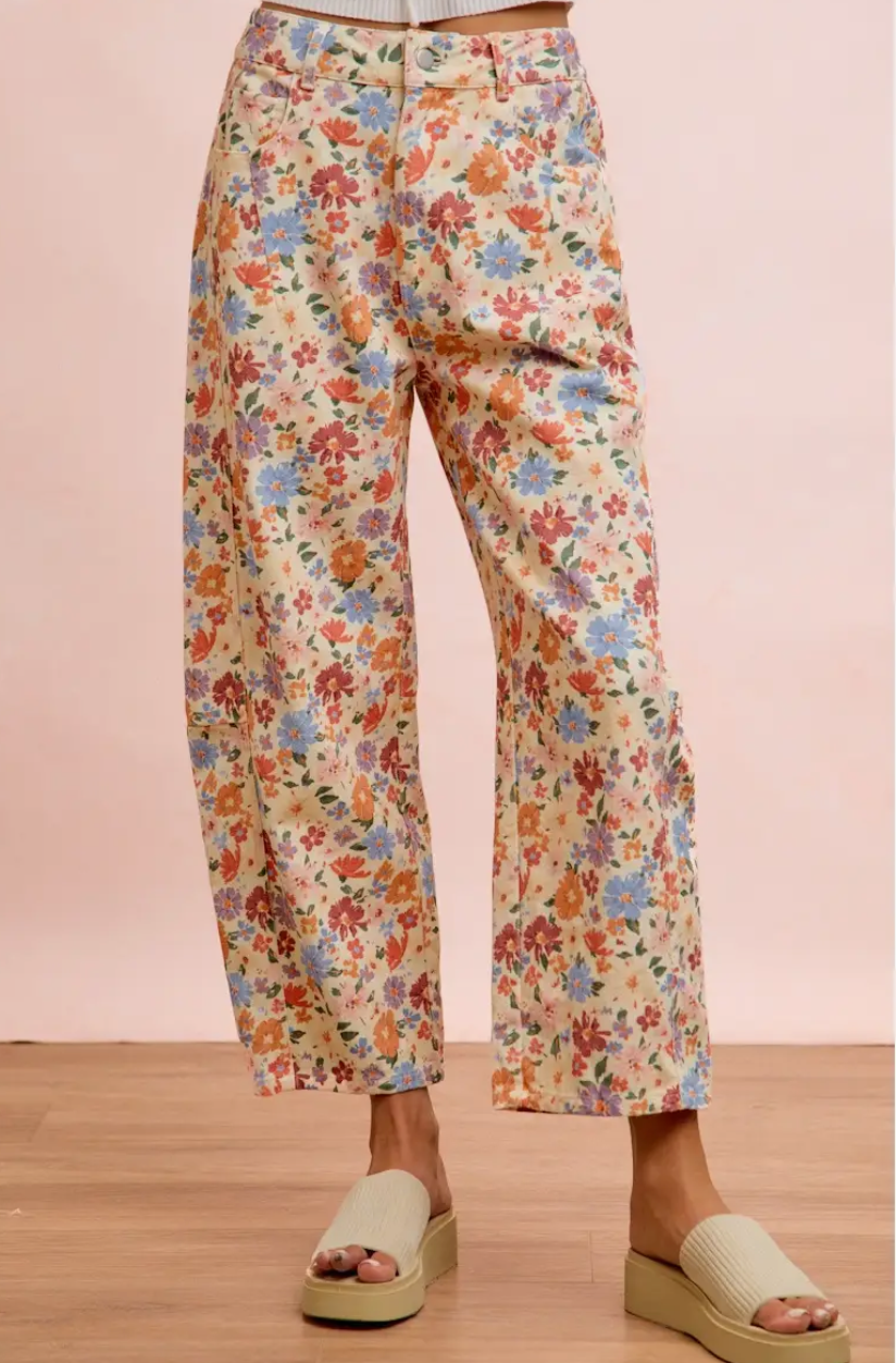 Washed Floral Printed Twill Barrel pants- Cream Multi