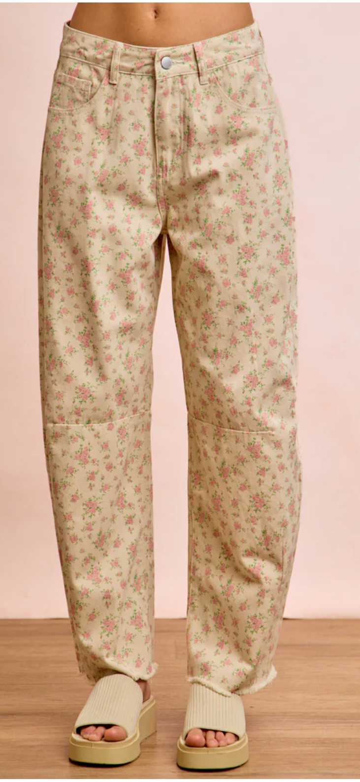 Flower Printed Barrel Pants With Frayed Hem-ecru