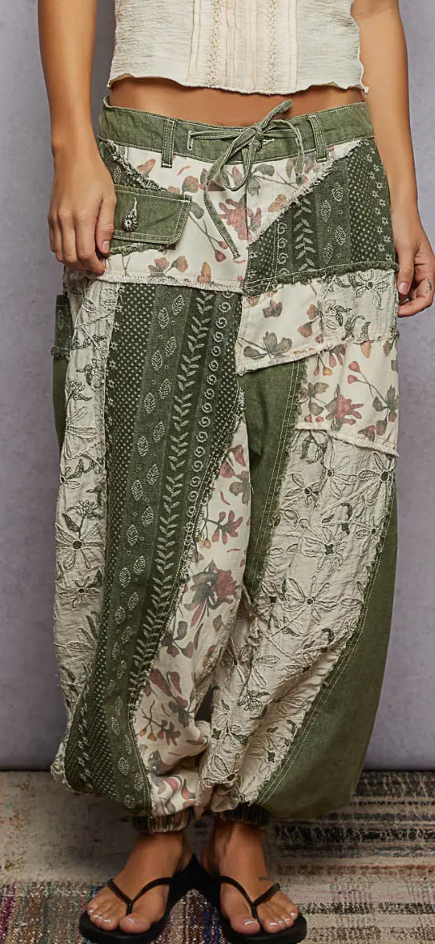Jacquard Floral Twill Patch Waist Loop Jogger Pants