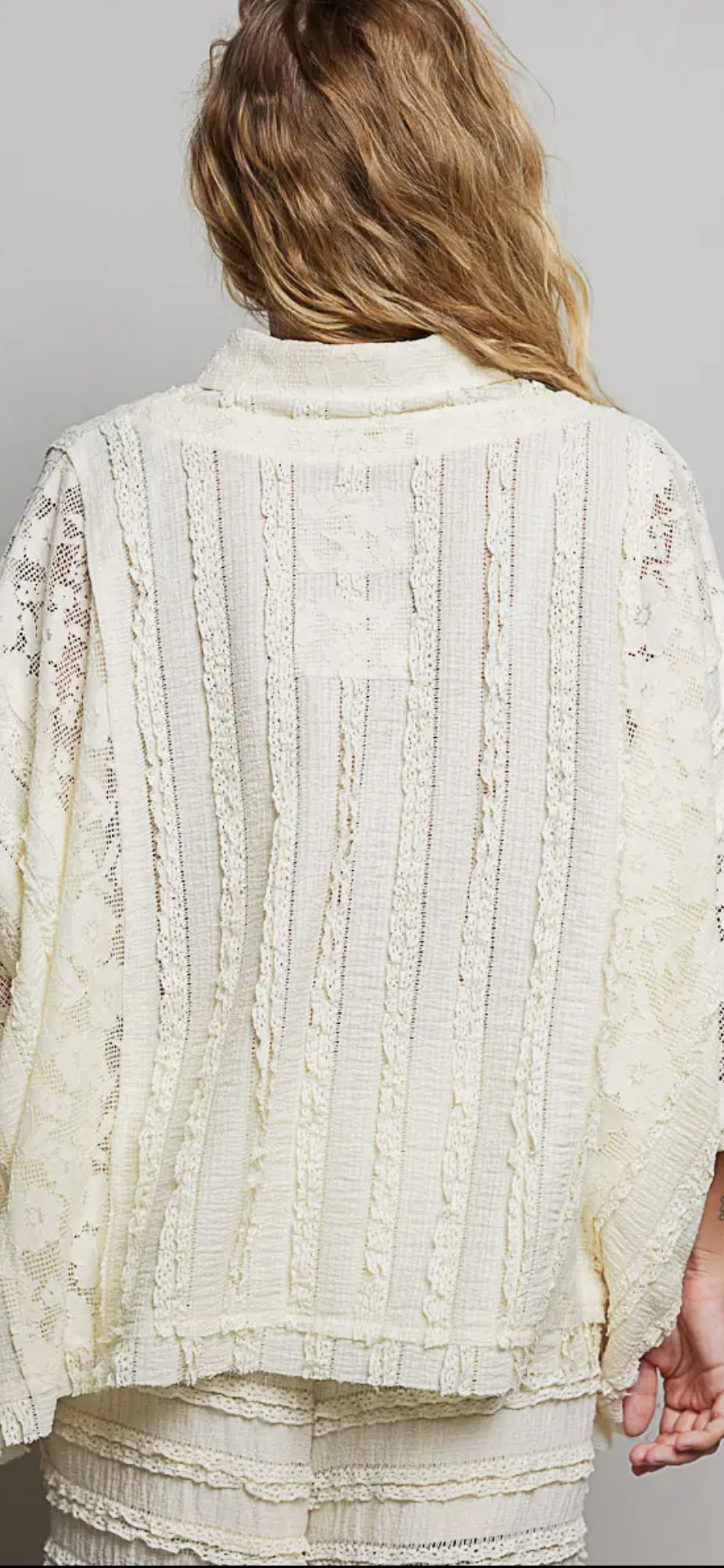 Lace Patch Solid light weight Short Sleeve Collard Kint Top