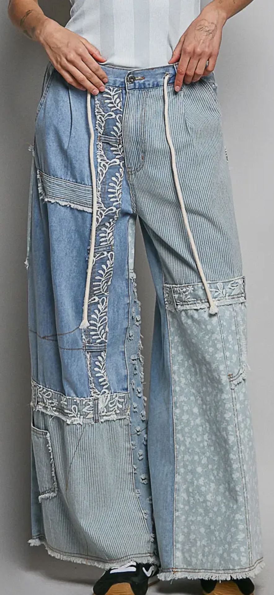 Lace Overlay Printed Patchwork Contrast Denim Pants-denim-multi