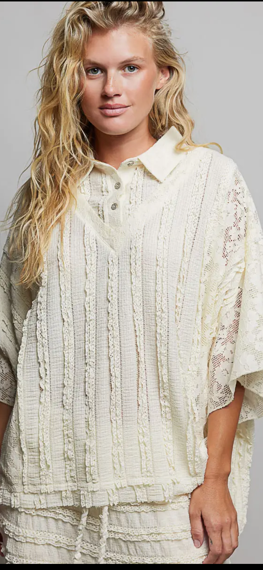 Lace Patch Solid light weight Short Sleeve Collard Kint Top