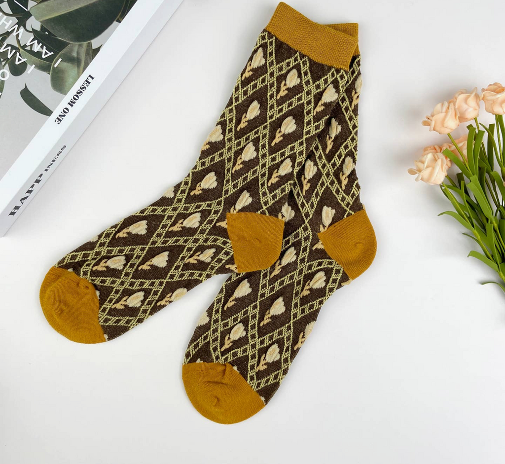Combed Cotton Women's Socks Floral Mid Calf Socks-Black