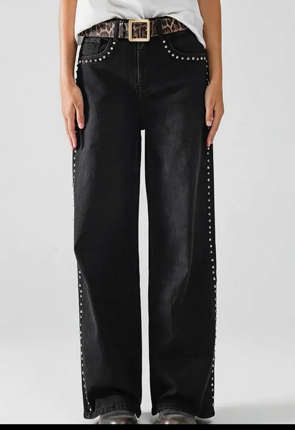 Studded Straight Denim Jeans-washed black
