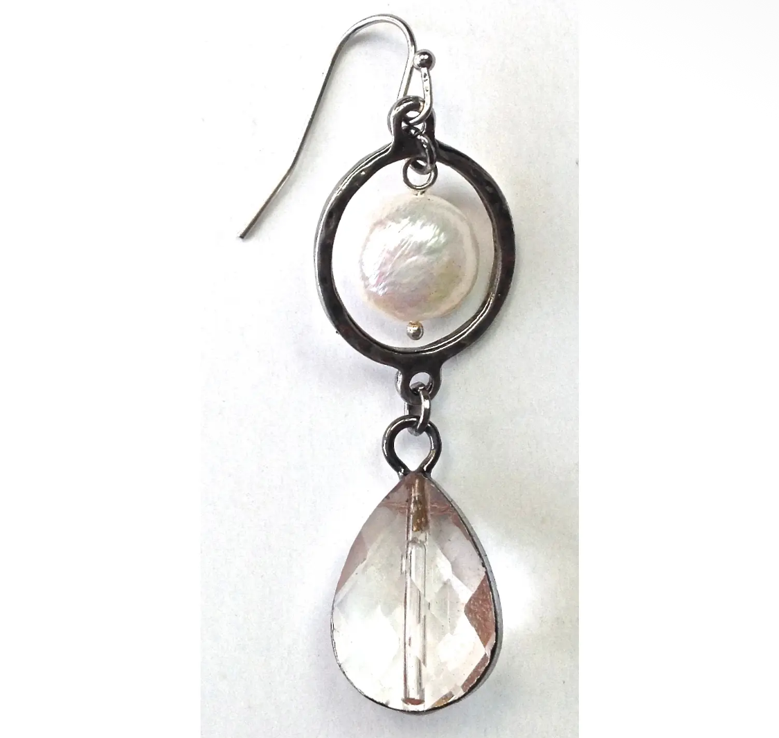 Earrings w/ Coin Pearl & Edged Glass Drop