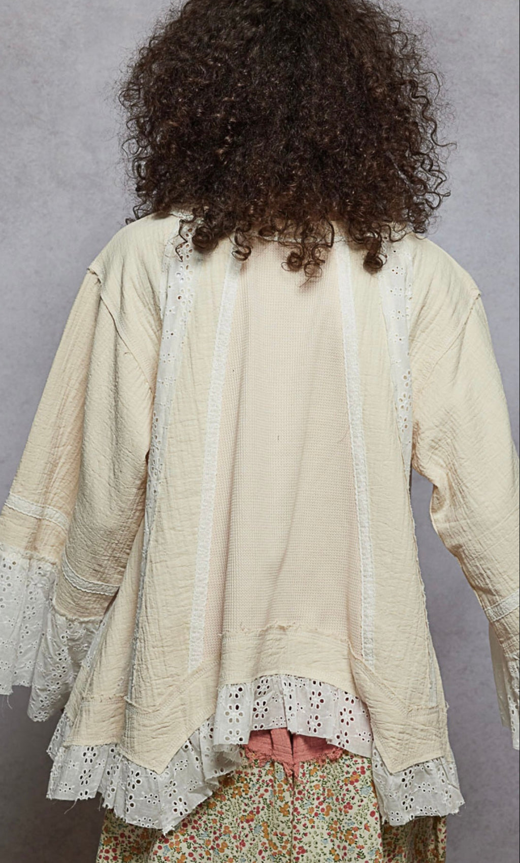 3/4 Long Sleeve Round Neck Top