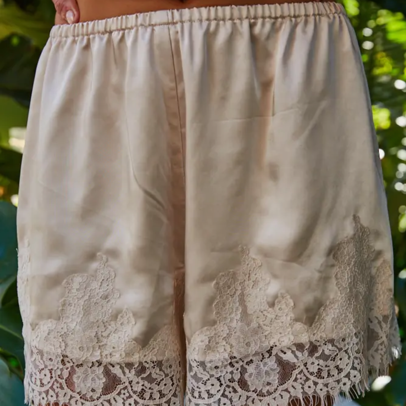 Woven Elastic Waist Shorts with Lace Detail